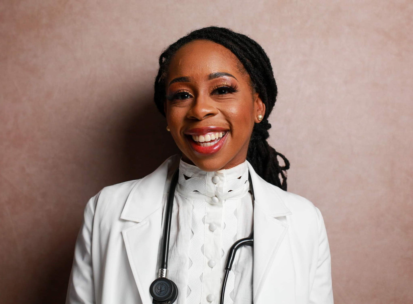 ✨ Consultations with Ebony Barr – $100 (30 minutes)